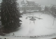 Zimska bajka na Kopaoniku: Snijeg ZABIJELIO PLANINU, skijaši uživaju