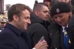 Predsjednica srpske zajednice MAKRONU POKLONILA ŠLJIVOVICU Ovako je reagovao predsjednik Francuske (VIDEO)