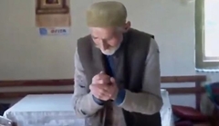 Djed ima skoro osamdeset godina, a radi sklekove kao mladić