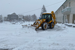 Snijeg paralizovao dijelove Srbije: Vanredno stanje u 11 gradova i opština