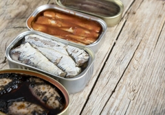 Da li je RIBA IZ KONZERVE opasna? Stručnjaci otkrili sa čim ne smijete nikako pretjerivati