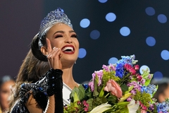 Mis Univerzuma  za 2022. godinu R'Bonney Gabriel iz SAD-a