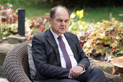 Šmit pozvao na procesuiranje Dodika zbog negiranja genocida u Srebrenici