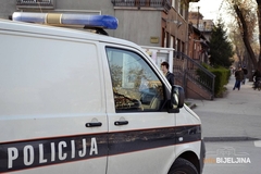Drama kod Travnika: Mladić prijetio da će se raznijeti bombom jer mu dosadio život u kolicima