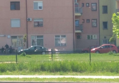 Školski drugovi i komšije u nevjerici: Policija utvrđuje OKOLNOSTI PADA tinejdžerke s petog sprata zgrade u Bijeljini