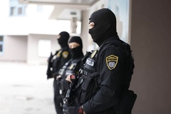 Akcija u kampu Blažuj: Provjereno 400 migranata, pronađena droga