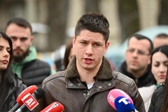 Napadnut student Miloš Pavlović u Pionirskom parku (VIDEO)