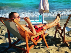 Srpski pjevač ima novi biznis nakon što ga je žena prevarila sa prijateljem