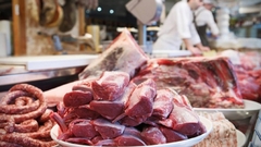 MESO OPET POSKUPLJUJE Evo kako je država izigrala domaće farmere i građane