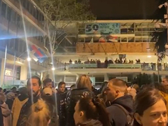 Studenti blokirali RTS i RTV: “Javni servis radi protiv svih nas”