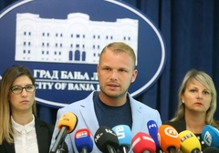 Stanivuković: Ako SNSD ukine akcize i poskupljenja, parking može biti i besplatan