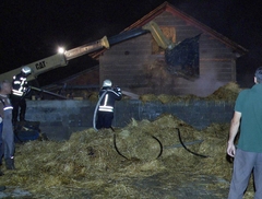 Požar u Amajlijama, gorjela slama (FOTO)
