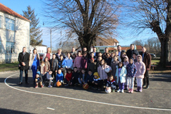 Završeno igralište škole u Pučilama (FOTO)