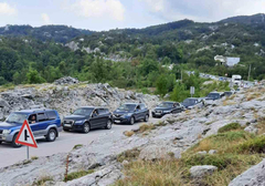 POTPISAN SPORAZUM Lakši prelazak granice za putnike i robu između BiH i Crne Gore