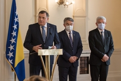 Predsjedništvo BiH daje 270.000 KM za gorivo, četke, mirise za vozila…