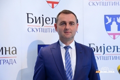 Gradaščević: Postoje problemi u vezi sa isplatom plata iako je budžet davno usvojen