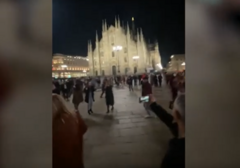 USRED MILANA Ulični svirači zbog Ibrahimovića naučili da sviraju pjesmu "Jutro je"