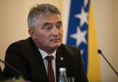 Komšićeva delegacija u VIP salonu na aerodromu u Frankfurtu potrošila 6.246 KM