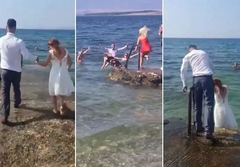Neobično vjenčanje: Mladenci sa svatovima nakon ceremonije uskočili u more