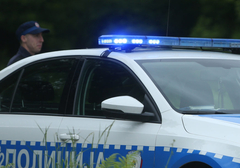 DRAMA NA PUTU KOD SOKOCA Beograđanke preticao "audi", suvozač ih pištoljem usmjeravao da stanu