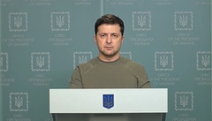 Zelenski se obratio naciji i uputio poruku Zapadu: Ne vidim nikog da se bori za Ukrajinu (VIDEO)