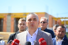 Minić u Bijeljini sa direktorom Fonda PIO: Oko 290.000 penzionera dobija pomoć od 80 do 120 KM