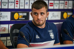 Hrvati zvali policiju radi Srbina koji je pokazao tri prsta poslije zlata u Zagrebu (VIDEO)