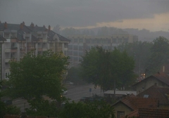 STIŽE NEVRIJEME U BiH Meteorolozi najavili jak vjetar i pljuskove praćene grmljavinom