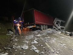 Nezgoda na putu Zvornik – Milići, povrijeđen vozač kamiona