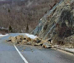 Vozači, budite oprezni: Odron u kanjonu Ugra