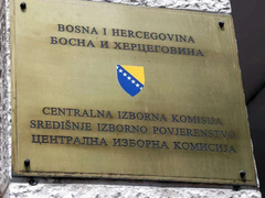CIK podijelio nove kazne strankama: Zloupotreba djece i kršenje tišine