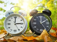 Kazaljke su pomjerene sat unazad, počelo zimsko računanje vremena