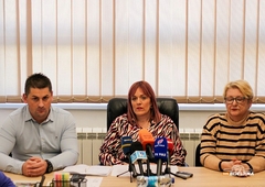 Adriana Mirić žestoko odgovorila Ljubiši Petroviću: Meni stavljate metu na čelo, a zaposlene ucjenjujete