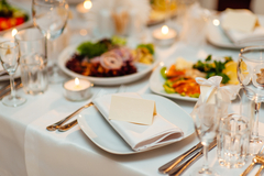 U susret proslavama: Pravilno POSTAVLJANJE STOLA, gdje kašika, viljuška, a gdje salata?