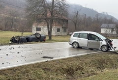 Teška saobraćajka kod Bratunca: Jedna osoba poginula, tri povrijeđene (FOTO)