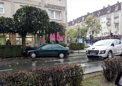 Bijeljina: U udesu u centru lakše povrijeđen vozač "volva" 