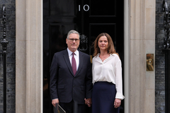 Britanski premijer podnio ostavku