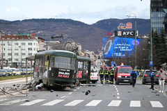 Jedna osoba poginula u iskakanju tramvaja u Sarajevu