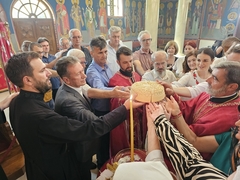 „Zavičaj prati i poštuje njihova djela“ Članice Kola srpskih sestara iz Ugljevika proslavile krsnu slavu