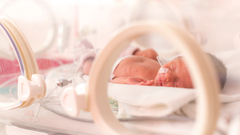 Novorođenče negativno na koronu: Beba preminule porodilje i dalje na kiseoniku