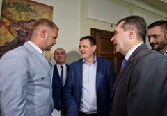 Đajić i Stanivuković se svađali u holu i unosili jedan drugome u facu (VIDEO)