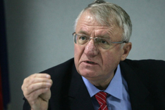 Šta je Vojislav Šešelj savjetovao Miloradu Dodiku