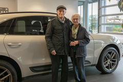 Obilježili 70. godišnjicu braka, kupili prvi Porsche