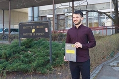 Mladi stručnjak nuklearnu fiziku zamijenio konobarskom tacnom