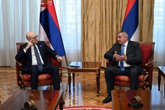 Sastanak premijera RS i Srbije: Podrška institucijama Srpske i Srbije u političkoj i pravnoj borbi