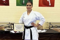 Stomatolog Ljiljana srpsku djecu u SAD uči karate i srpskim običajima