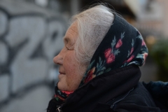 Razlog zbog kojeg bake nose marame iznenadiće mnoge