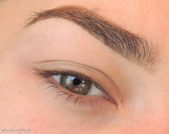 Ogledalo raspoloženja: Zašto podižemo obrve?