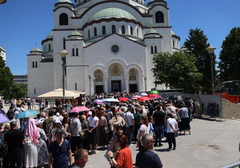 Podijeljeno više od 40.000 trakica osveštanih na Pojasu Presvete Bogorodice