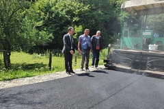 Ugljevik: Za asfalt u Gornjem Zabrđu i Tutnjevcu izdvojeno 90.000 KM